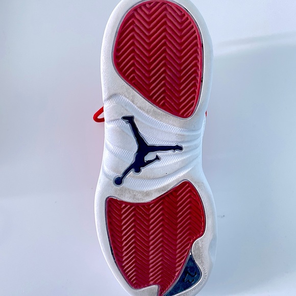 Jordan 12 Retro Gym Red Size: 3Y - Picture 2 of 8